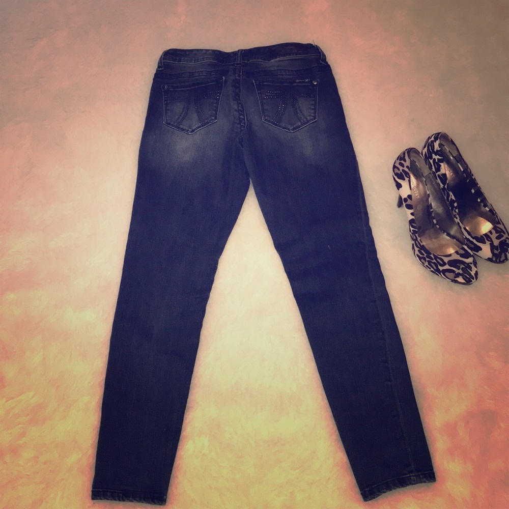 Seven7 jeggings size 4 with bead detail